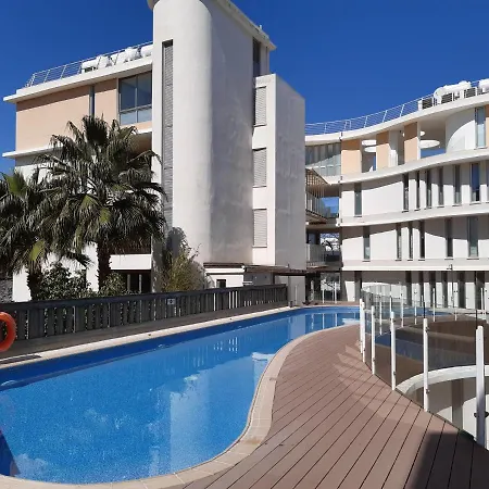City Flats 2 Bedroom דירה